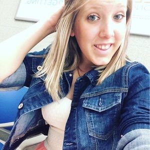 Meet your Posher, Marissa